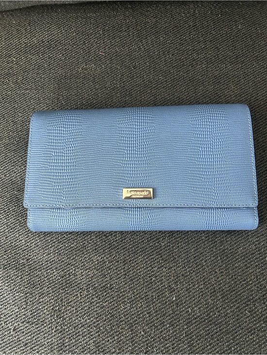 kate spade Handbags - Kate Spade Bristol Blue Croc Embossed Clutch/Wallet